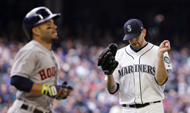 James Paxton has thrown 13 scoreless innings against the Houston Astros to start the 2017 season. (...