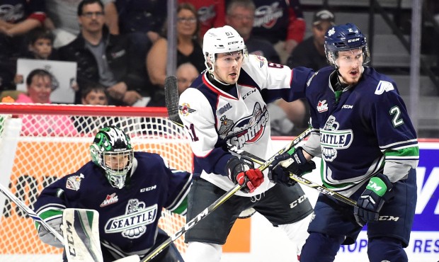 Carl Stankowski will be back in net for the T-Birds in Tuesday's game. ( Aaron Bell/CHL Images)...