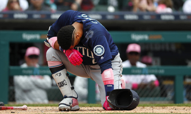 Mariners All-Star Robinson Cano suffered a fracture on his right hand Sunday. (AP)...