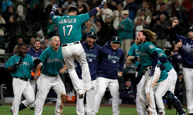 Mitch Haniger's walk-off homer made the Mariners 6-0 in extra-inning games. (AP)...