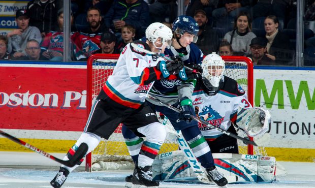 Thunderbirds forward Conner Roulette fights for position in front of the Kelowna net. (Marissa Baec...