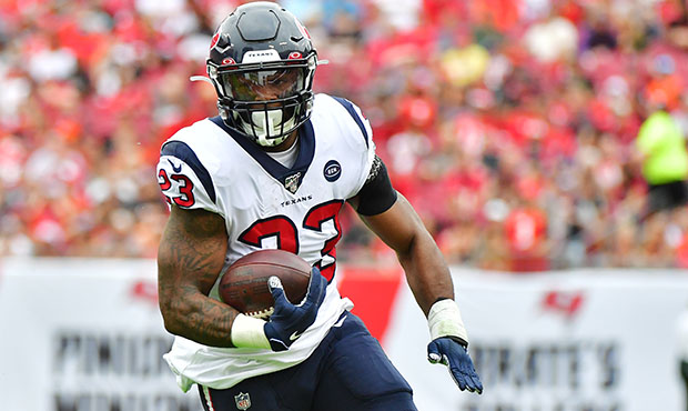 Seahawks Carlos Hyde...