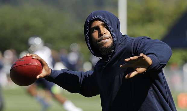 Seahawks Bobby Wagner Renton VMAC...