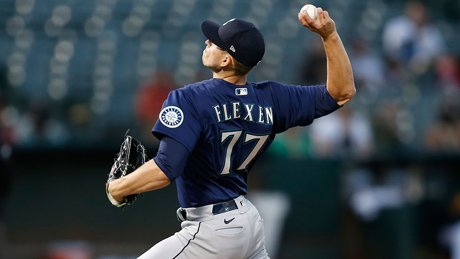 Mariners Chris Flexen...
