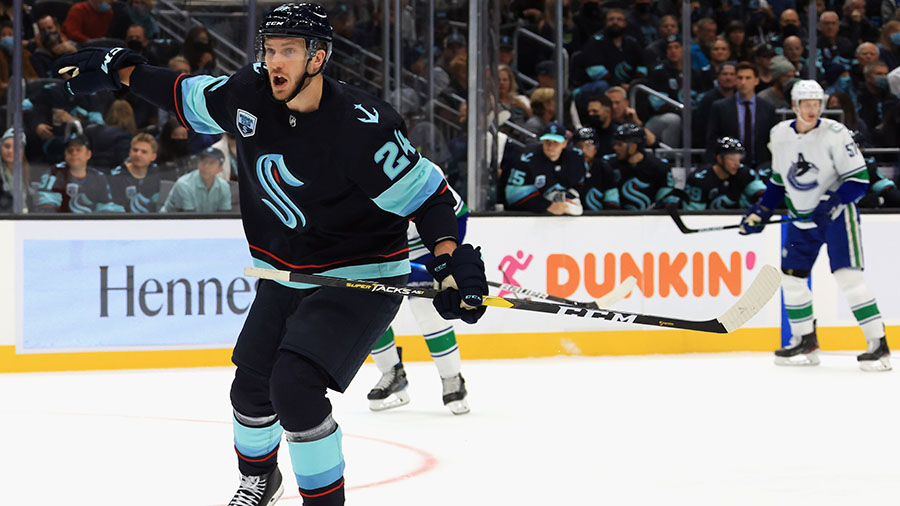 Seattle Kraken Jamie Oleksiak...