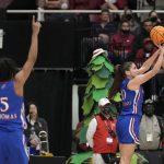 Lexie Hull's career-high 36 sends No. 1 Stanford past Kansas
