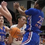 Lexie Hull's career-high 36 sends No. 1 Stanford past Kansas