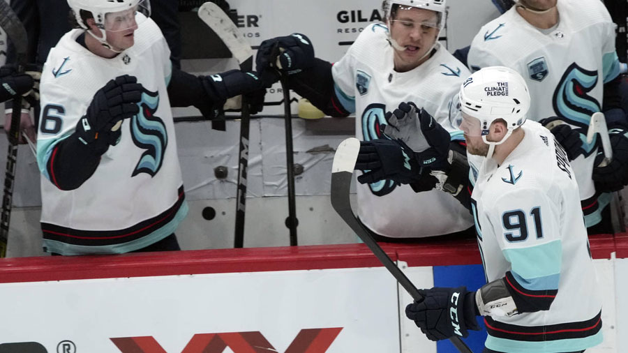 Seattle Kraken Daniel Sprong...