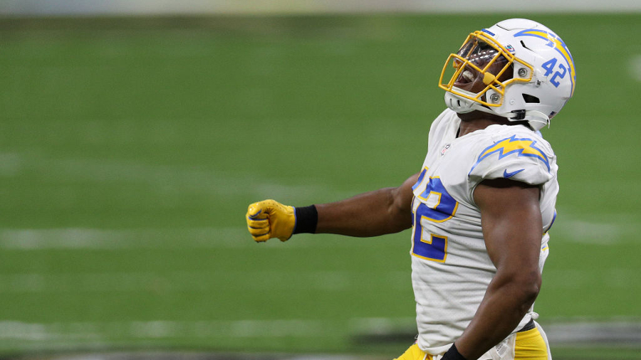 Seahawks Uchenna Nwosu...