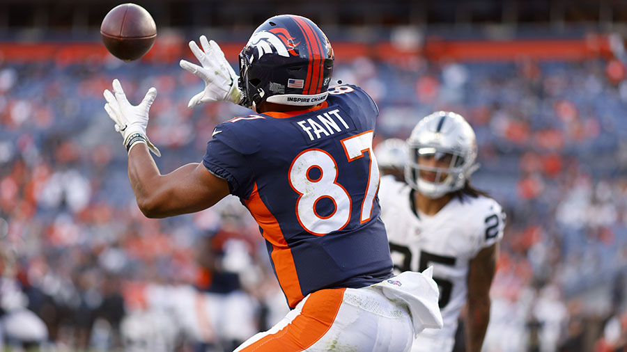 Seahawks TE Noah Fant...