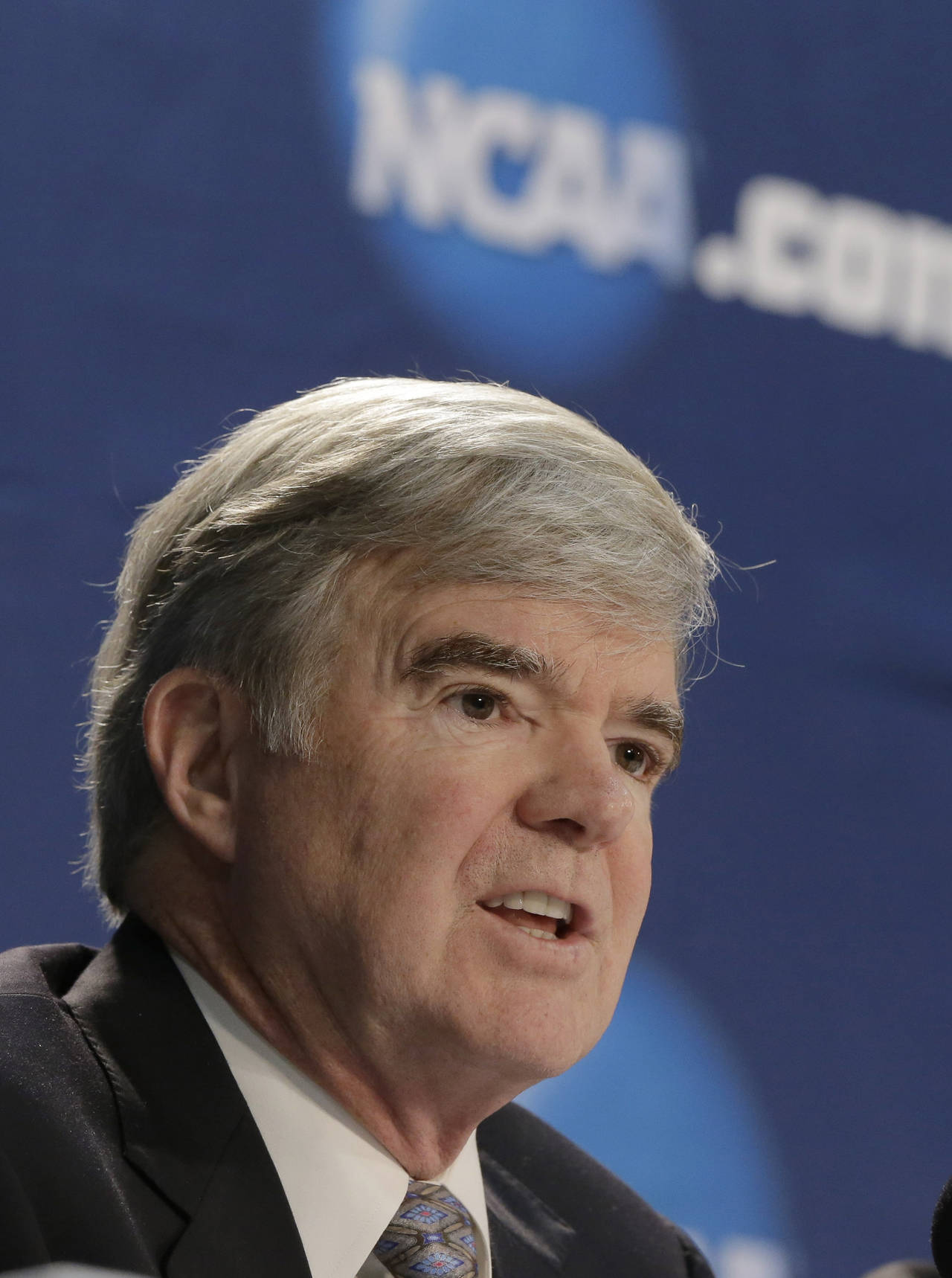 NCAA President Mark Emmert stepping down no later than 2023