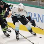 Hintz scores 2 for playoff-contending Stars in 3-2 win