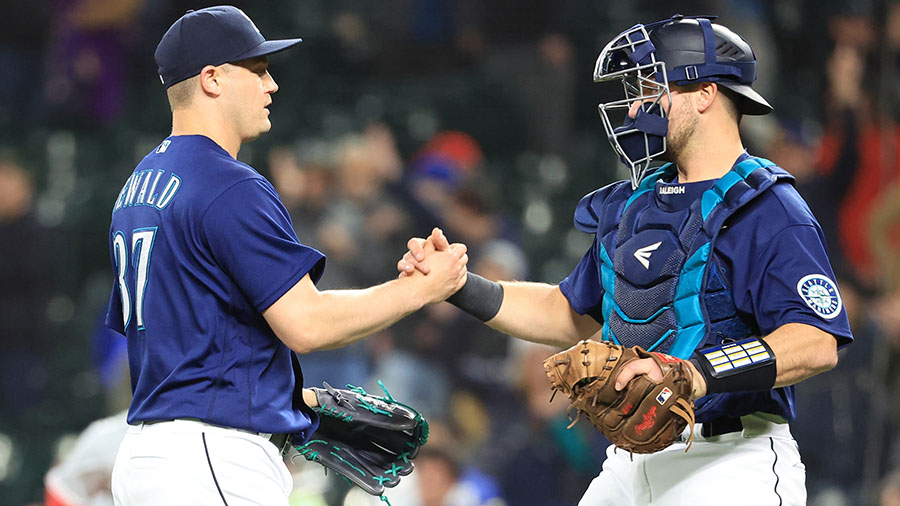 Mariners Paul Sewald...