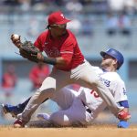 Gavin Lux gets 2-run double, Dodgers surge past Phils 5-4