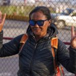 Hundreds of Everest climbers begin to return from summit