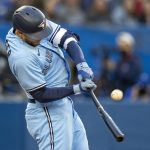 Berríos sharp as Jays blank Mariners behind Springer triple