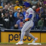 Escobar hits for cycle, has 6 RBIs as Mets beat Padres 11-5