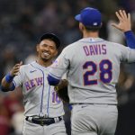 Escobar hits for cycle, has 6 RBIs as Mets beat Padres 11-5