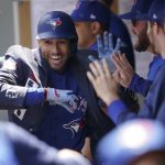 Blue Jays' Guerrero has throw break mitt, M's win 8th in row