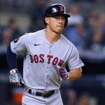 Bogaerts scores on wild pitch in 11th, Red Sox top Yanks 5-4