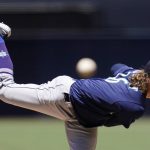 Gilbert wins 10th, surging Mariners sweep sliding Padres
