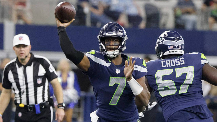 Seahawks Geno Smith...