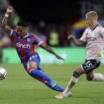 Arsenal opens EPL with 2-0 win at Crystal Palace