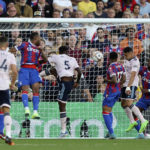 Arsenal opens EPL with 2-0 win at Crystal Palace