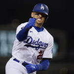 Gonsolin, Dodgers rebound from shutout, bully Brewers, 10-1