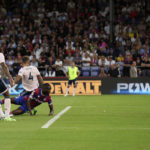 Arsenal opens EPL with 2-0 win at Crystal Palace