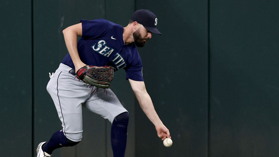 Mariners Jesse Winker...