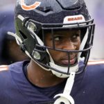 Fields throws 2 TDs, Bears top 49ers 19-10 in Eberflus debut