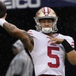 Fields throws 2 TDs, Bears top 49ers 19-10 in Eberflus debut