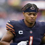 Fields throws 2 TDs, Bears top 49ers 19-10 in Eberflus debut
