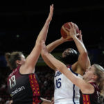 Stewart, debuting Thomas help US beat Belgium in WCup opener