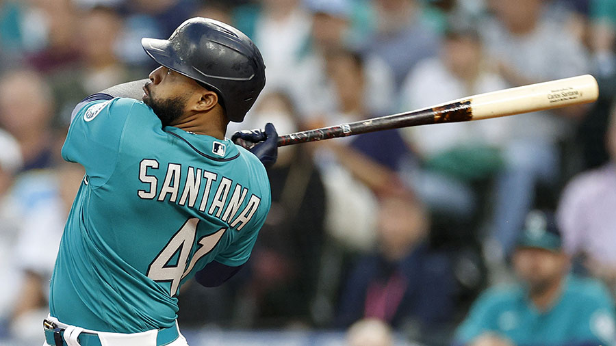 Mariners Carlos Santana...