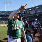 A's Stephen Vogt hits homer in final game before retirement