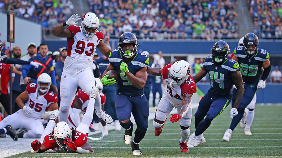 Seahawks Kenneth Walker III...