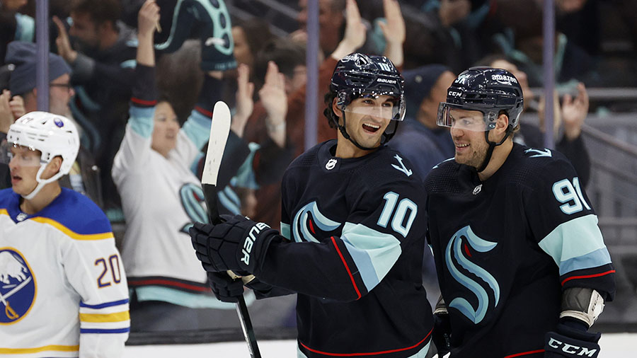 Seattle Kraken Matty Beniers Daniel Sprong...