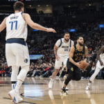 Anunoby scores 12 of his 26 in 4th, Raptors top Mavs 105-100