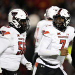 Texas Tech scores late touchdown to beat Iowa State 14-10