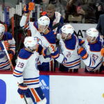 Draisaitl, McDavid lead Oilers past slumping Blackhawks 5-4