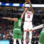 DeRozan scores 28 as Bulls stop Celtics' 9-game win streak