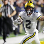 Michigan RB Blake Corum gives thanks during Ohio State week