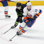 Benn's 3-point game leads Stars past Islanders 5-2