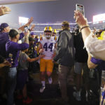 Daniels, No. 15 LSU outlast No. 6 Alabama, 32-31 in OT