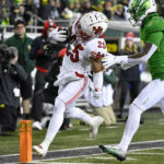 No. 12 Oregon stays in Pac-12 hunt, tops No. 10 Utah 20-17