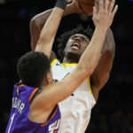 Ayton has 29 points, 20 rebounds as Suns edge Jazz 113-112