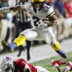 Michigan RB Blake Corum gives thanks during Ohio State week
