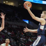 Newton leads UConn past Oregon 83-59 at Phil Knight tourney